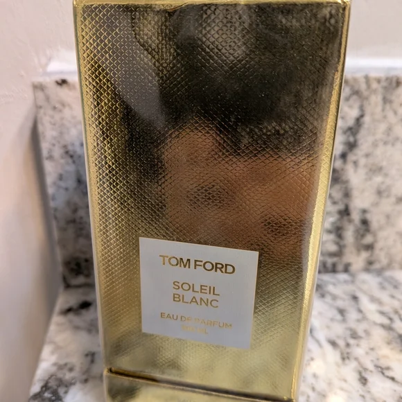 Tom Ford Soleil Blanc Eau de Parfum - Gold Box - Picture 2 of 3